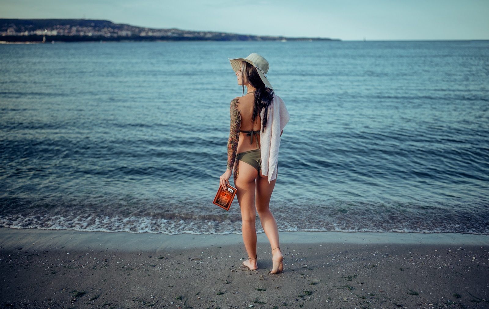 Cb 07 1600px
